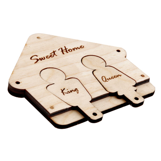 Sweet Home Wooden Key Holder – King & Queen Design