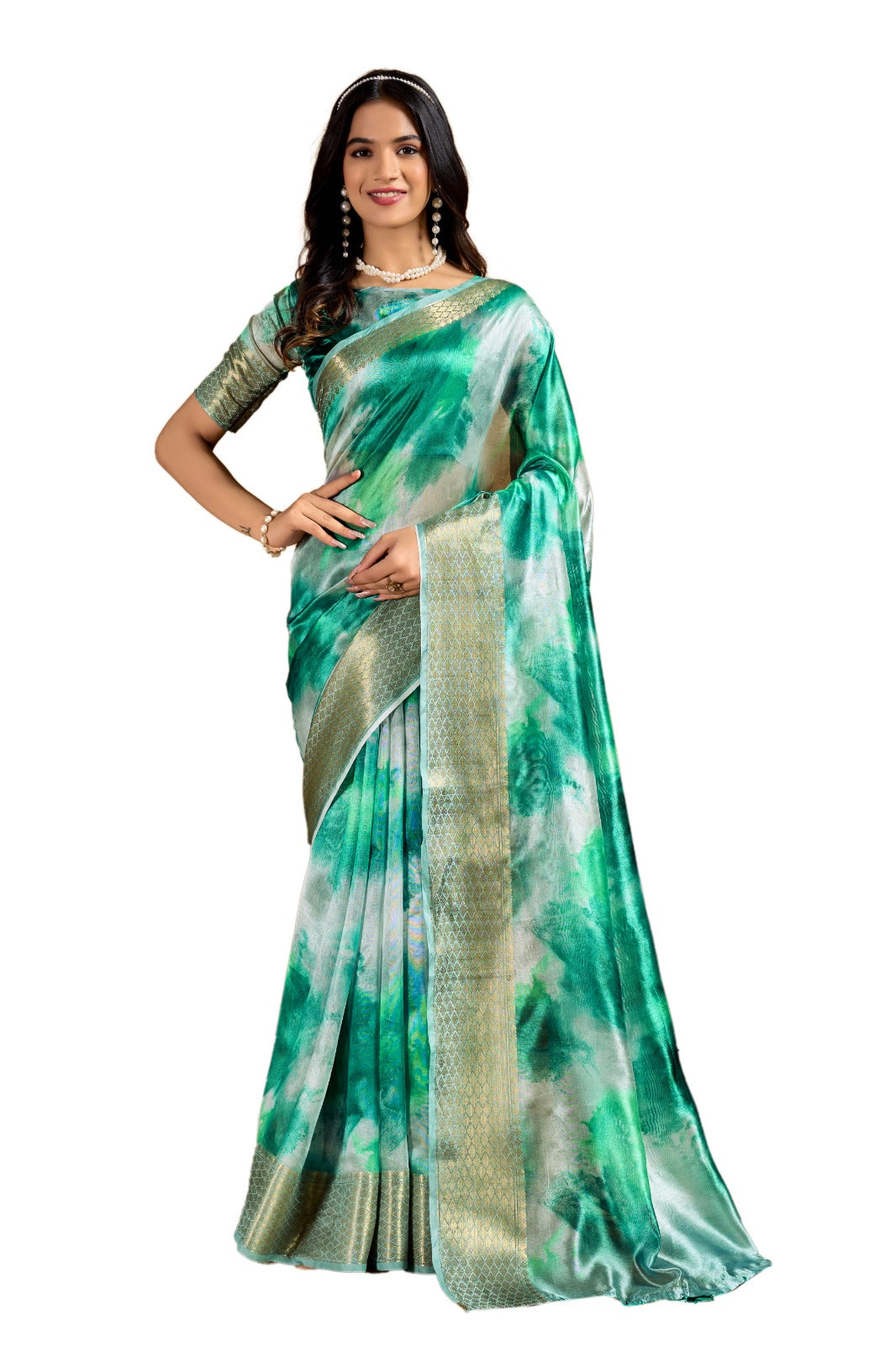 Elegant Green Soft Silk Blend Watercolor Print Saree