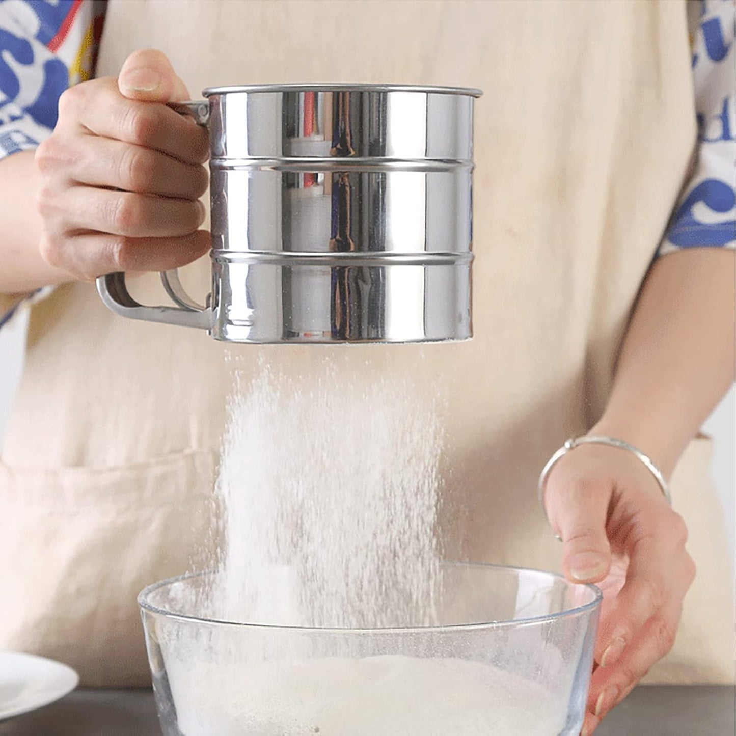 Stainless Steel Flour Sifter with Squeeze Handle
